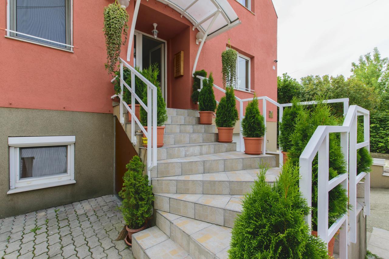 Irini Panzio Otel Budapeşte Dış mekan fotoğraf