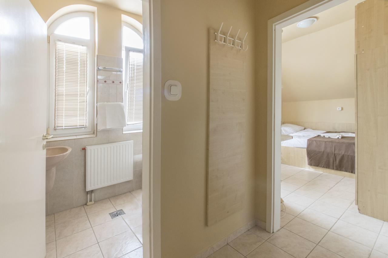 Irini Panzio Otel Budapeşte Dış mekan fotoğraf